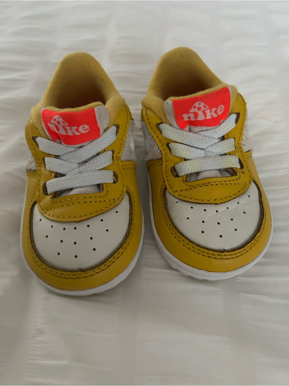 Nike Kids Yellow, White and Coral Low-Top Sneakers